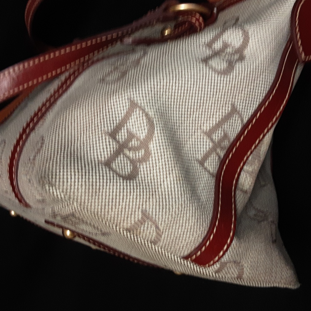 Dooney & Bourke Red and Cream Shoulder Bag - Picture 4 of 11